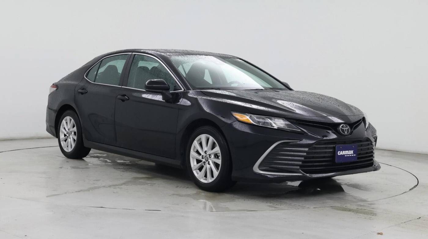 2023 Toyota Camry LE — Sedan — 30,437 mi — Garland, TX