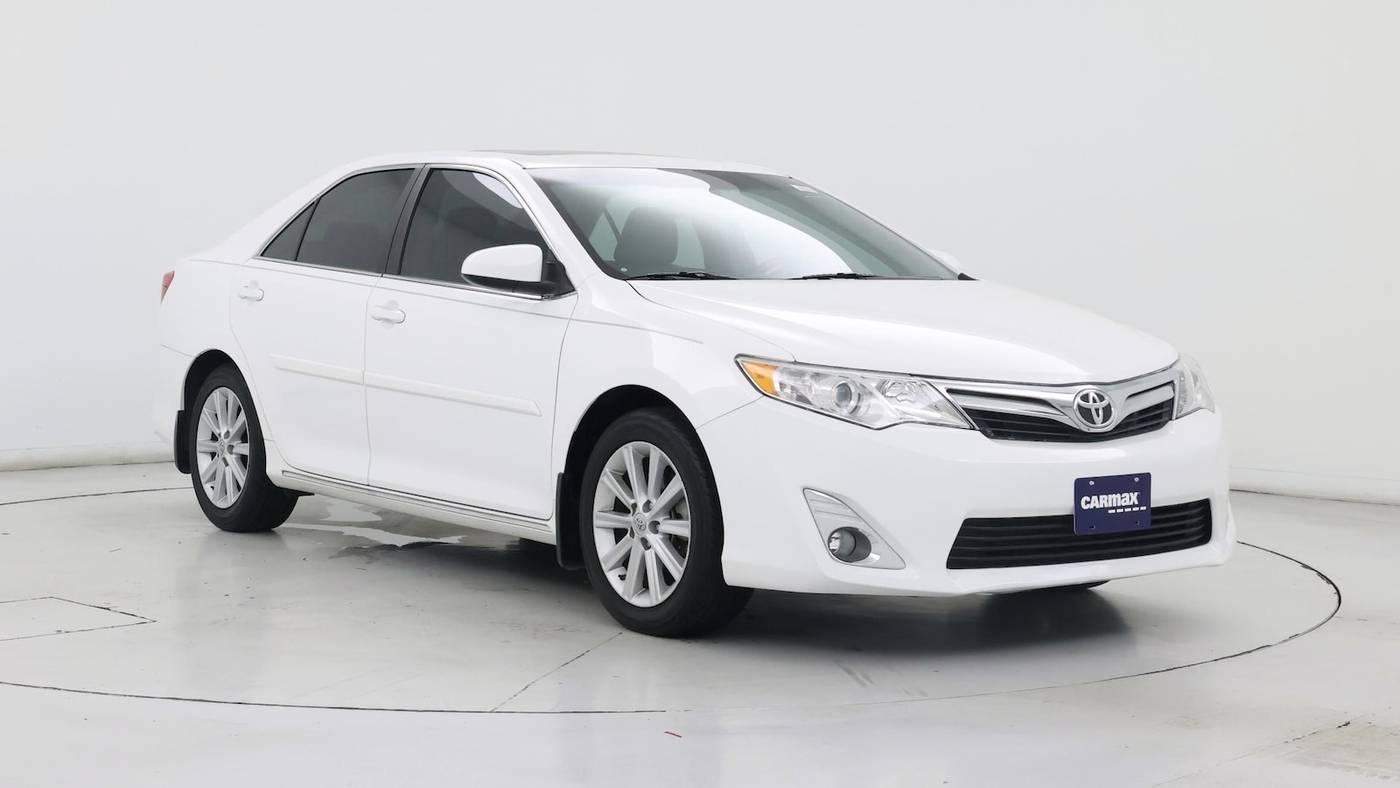 2014 Toyota Camry XLE V6 — Sedan — 28,590 mi — Garland, TX