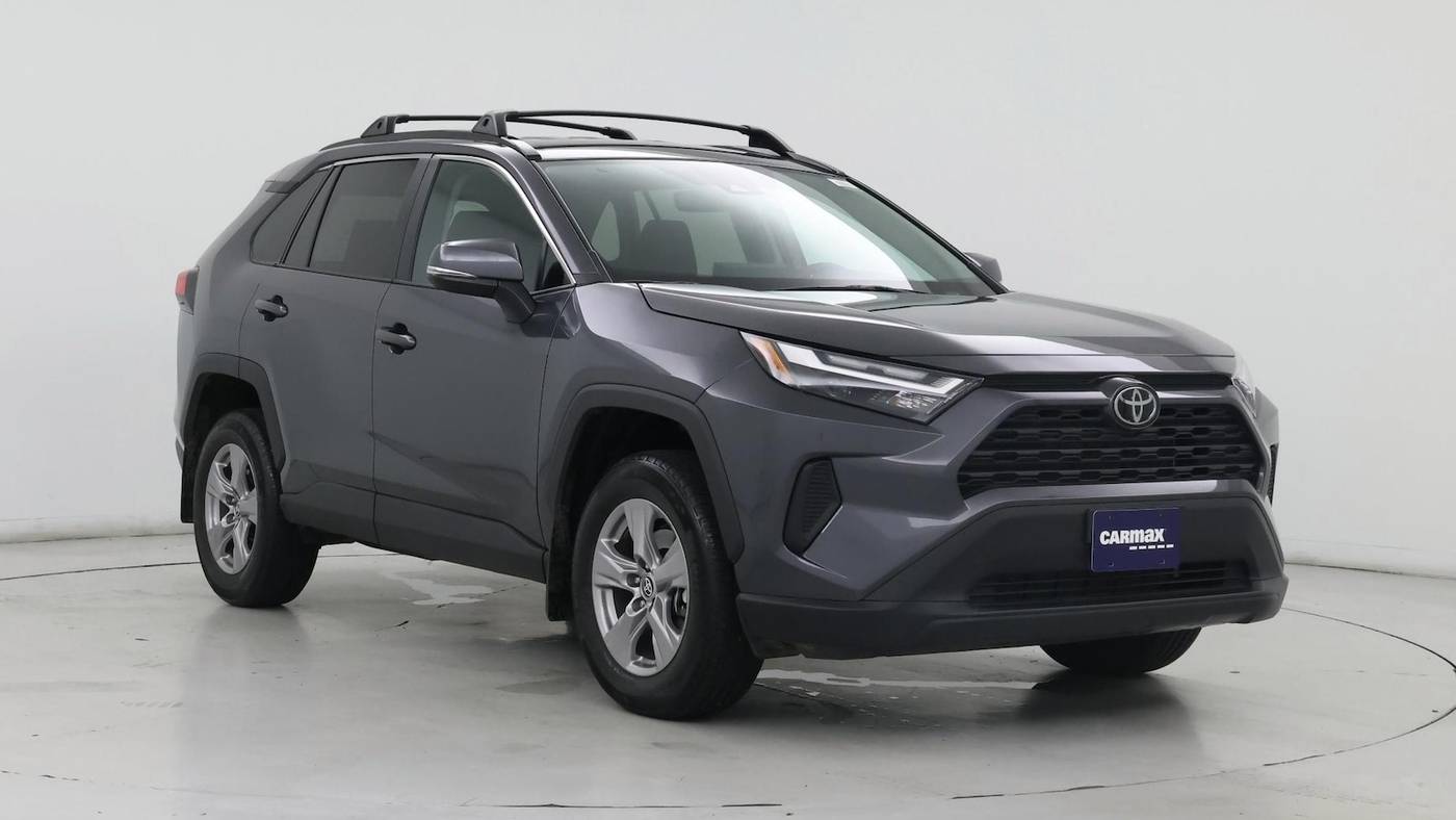 2024 Toyota RAV4 XLE — SUV — 5,872 mi — Garland, TX