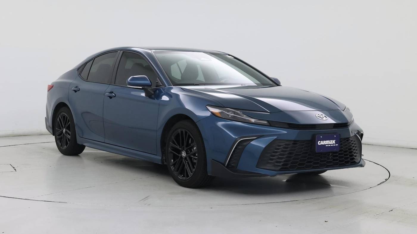 2025 Toyota Camry SE — Sedan — 2,614 mi — Garland, TX