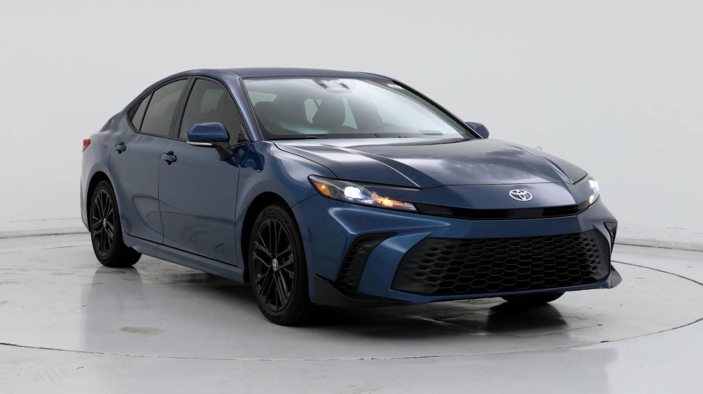 2025 Toyota Camry SE — Sedan — 808 mi — Gastonia, NC