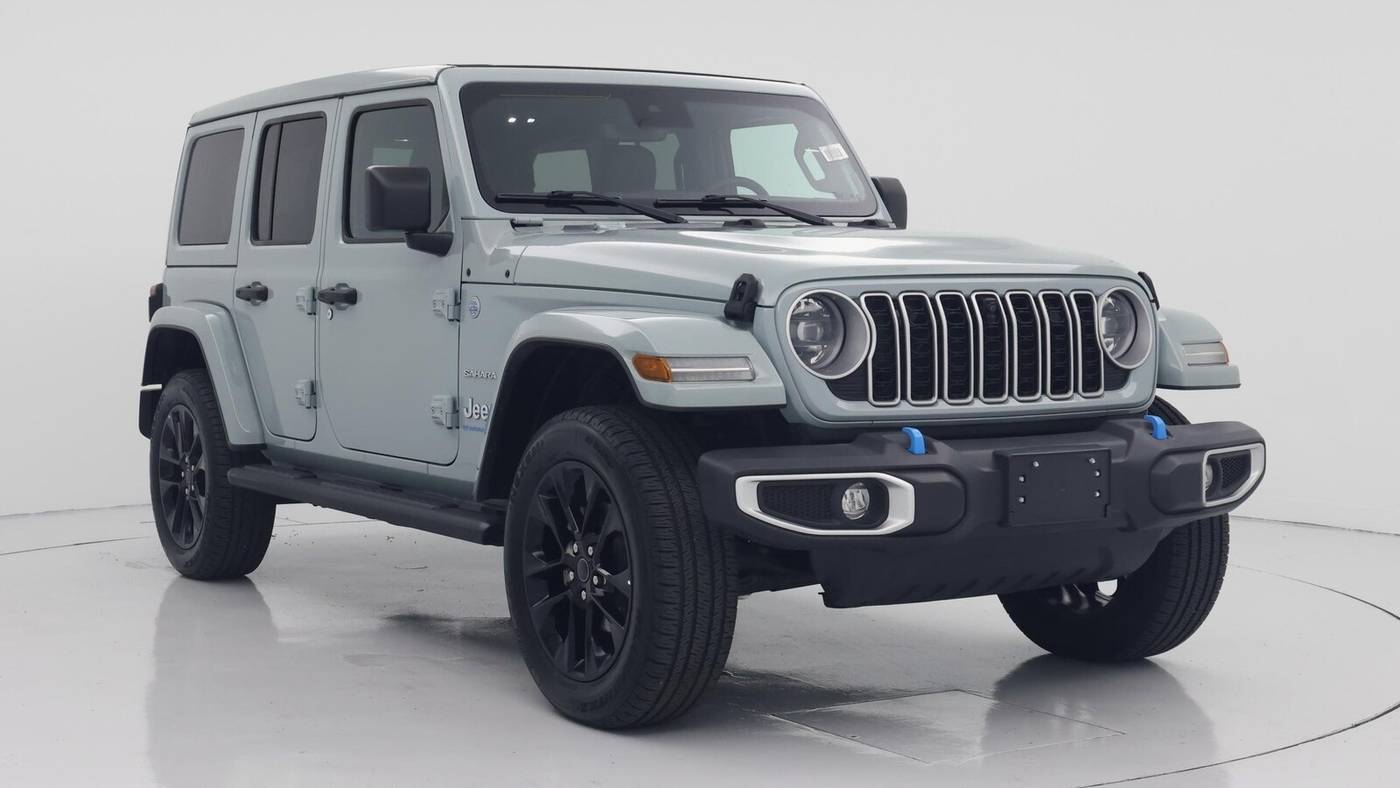 2024 Jeep Wrangler Sahara