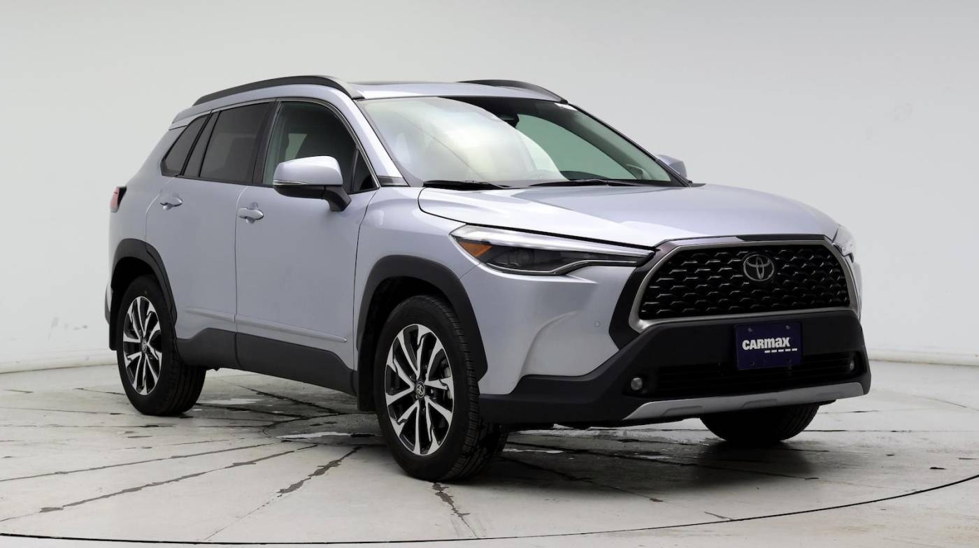 2023 Toyota Corolla Cross XLE — SUV — 11,768 mi — Glencoe, IL