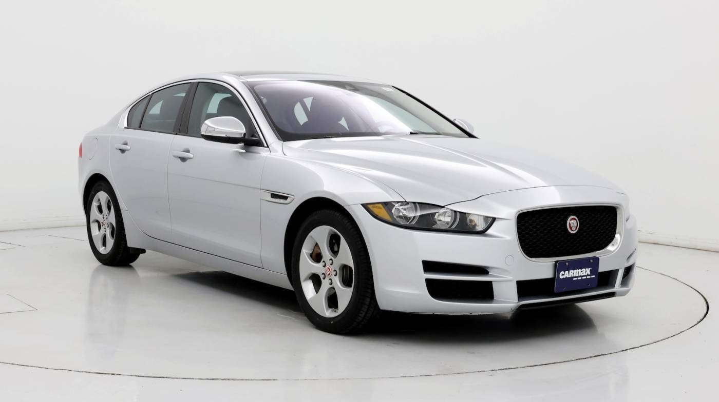 2017 Jaguar XE Standard — Sedan — 33,247 mi — Glencoe, IL
