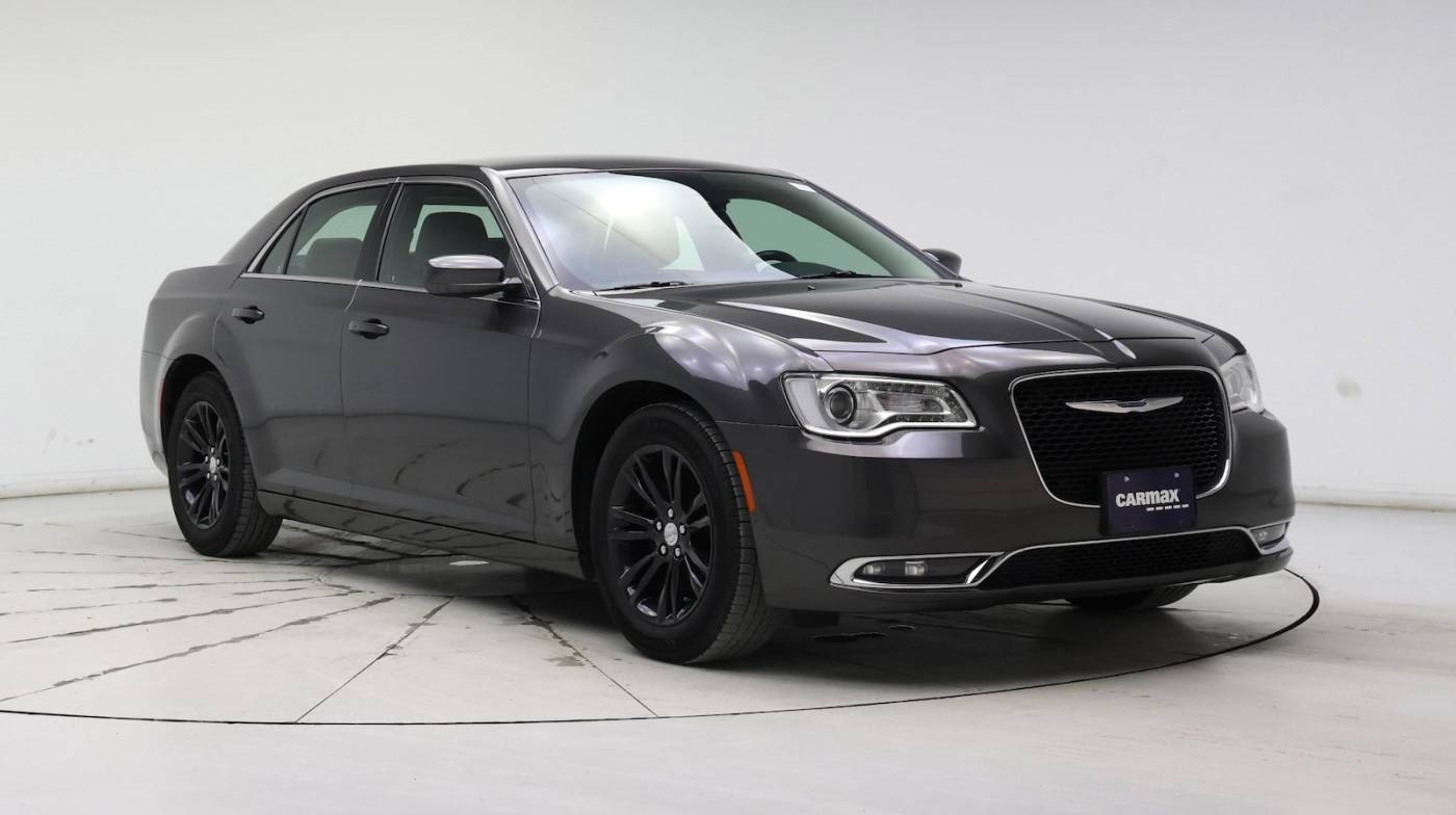 2020 Chrysler 300 Touring L — Sedan — 50,815 mi — Glencoe, IL