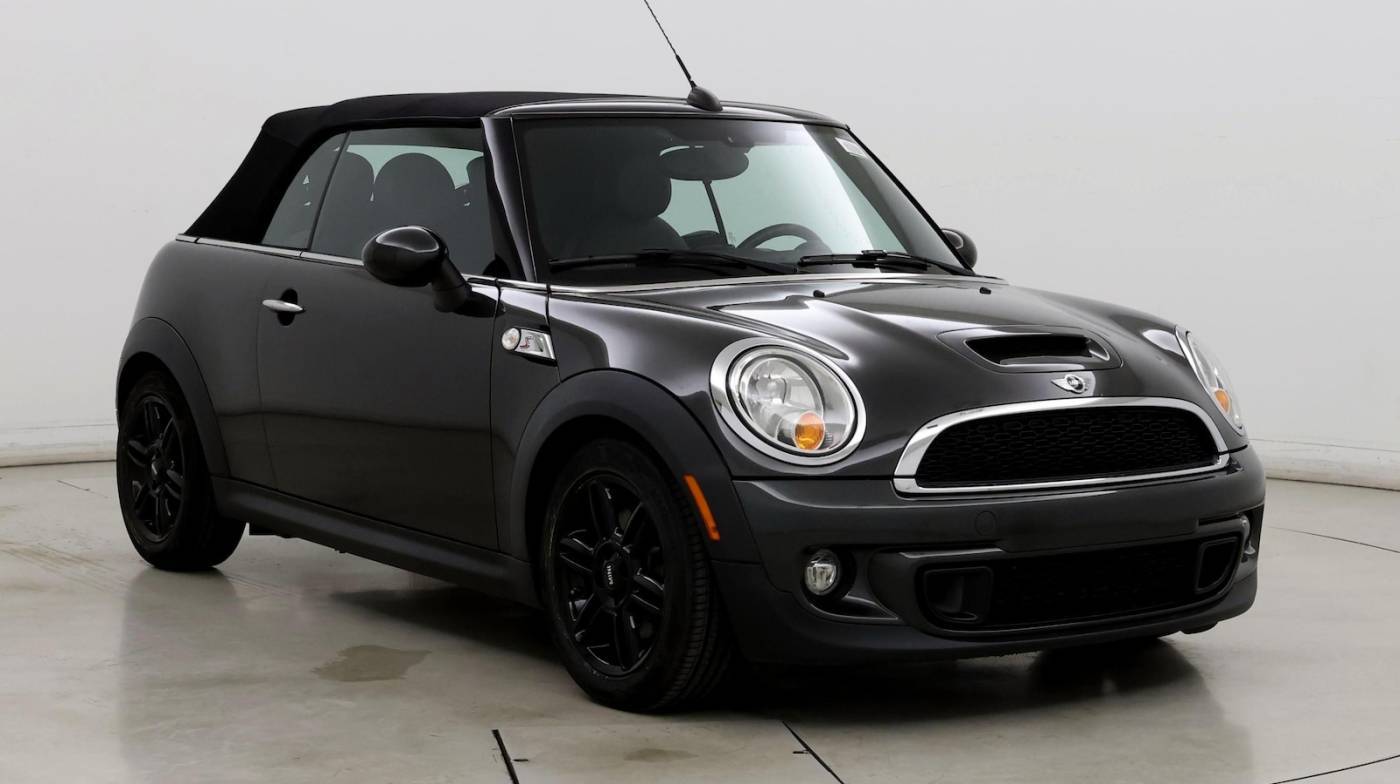 2015 MINI Convertible Cooper S — Convertible — 86,545 mi — Glencoe, IL