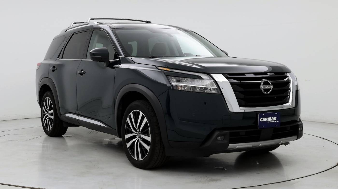 2023 Nissan Pathfinder Platinum — SUV — 16,011 mi — Glencoe, IL