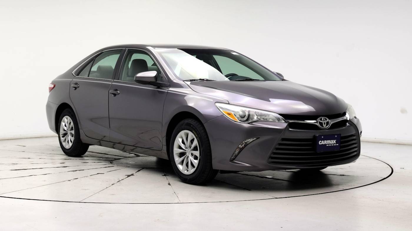 2016 Toyota Camry LE — Sedan — 95,011 mi — Glencoe, IL