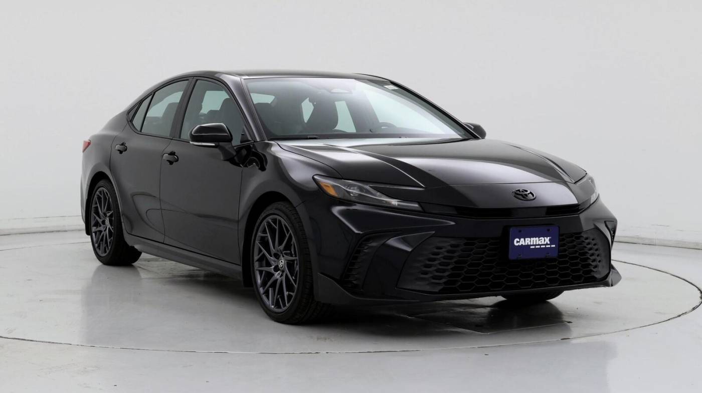 2025 Toyota Camry SE — Sedan — 2,250 mi — Greensboro, NC