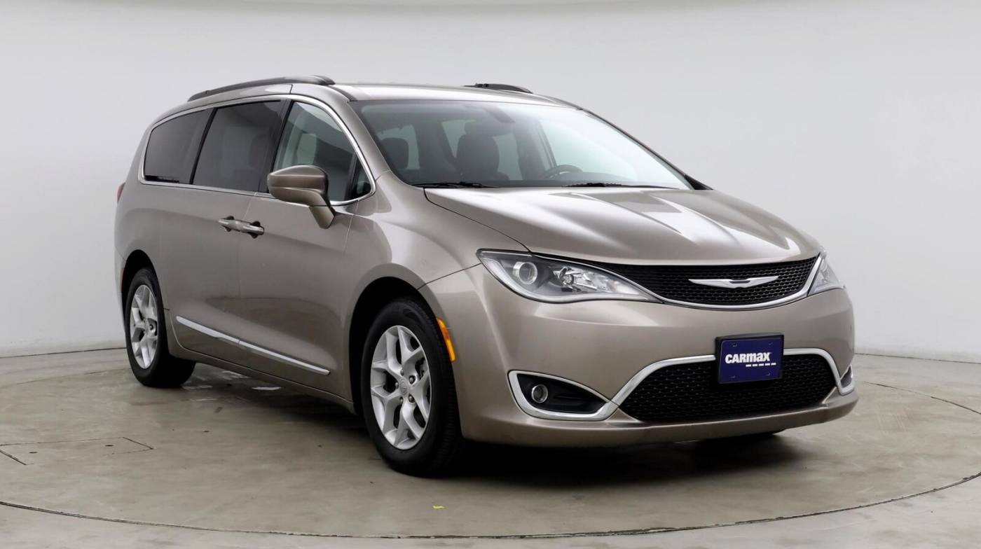 2017 Chrysler Pacifica Touring L — Minivan — 55,846 mi — Greensboro, NC
