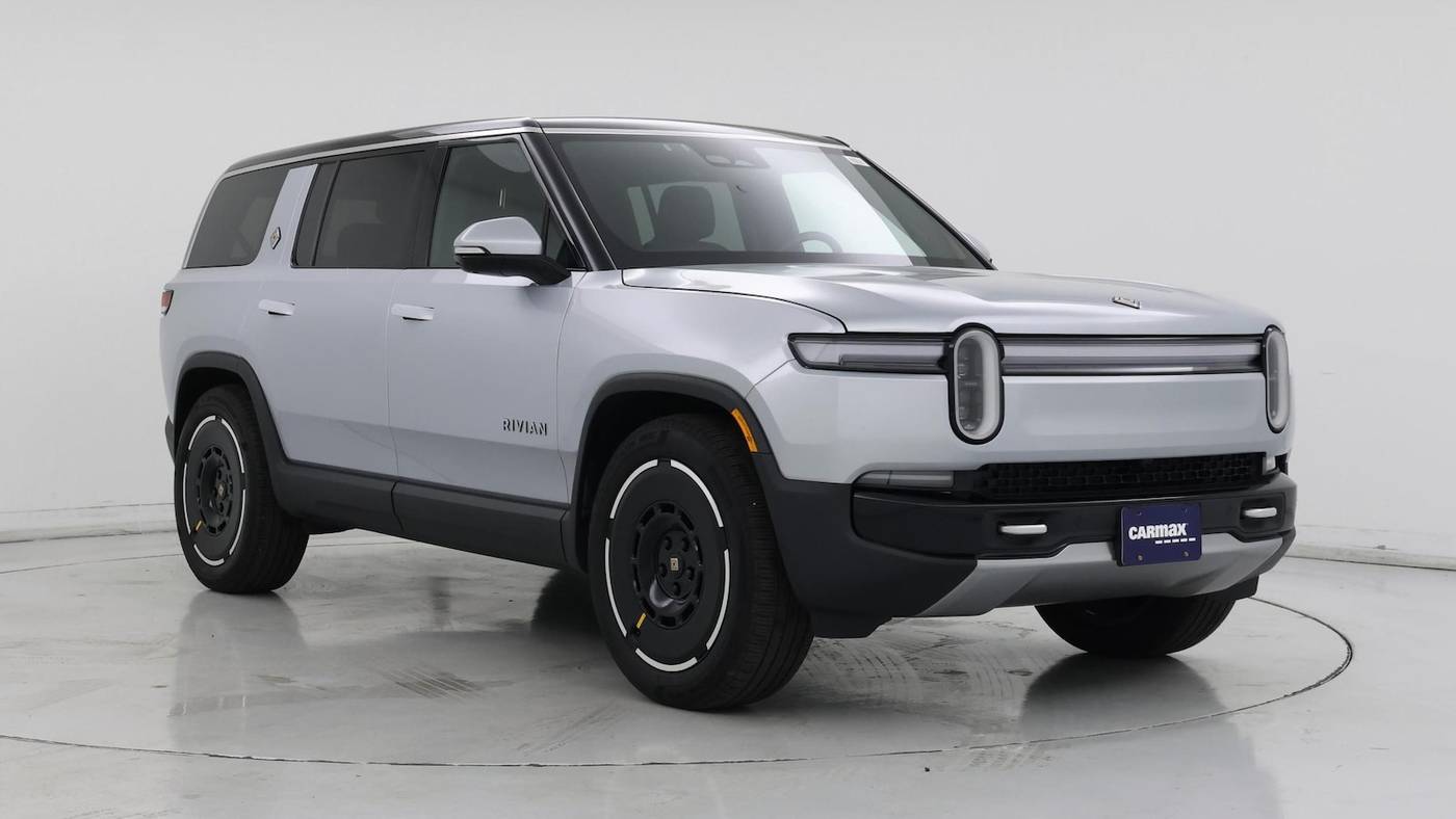 2025 Rivian R1S