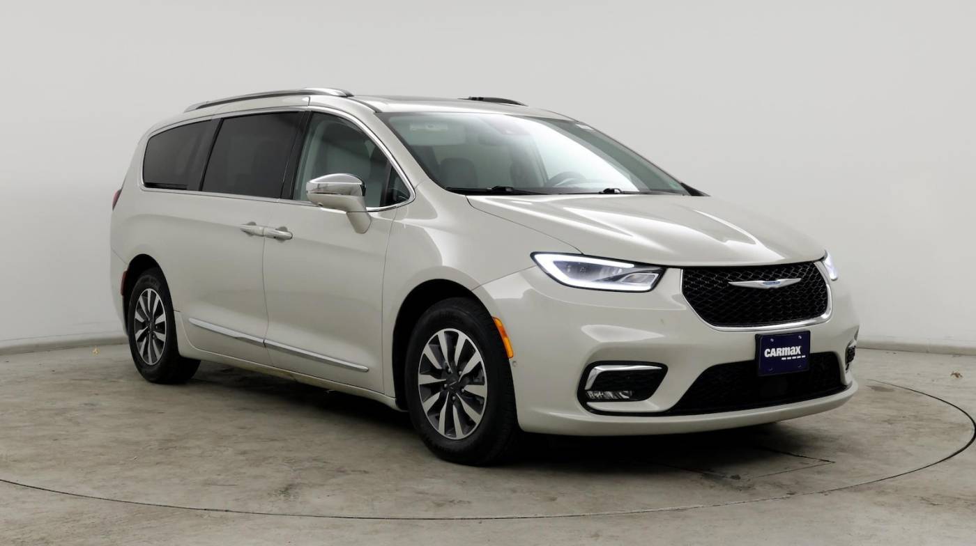 2021 Chrysler Pacifica Hybrid Limited — Minivan — 42,200 mi — Greensboro, NC