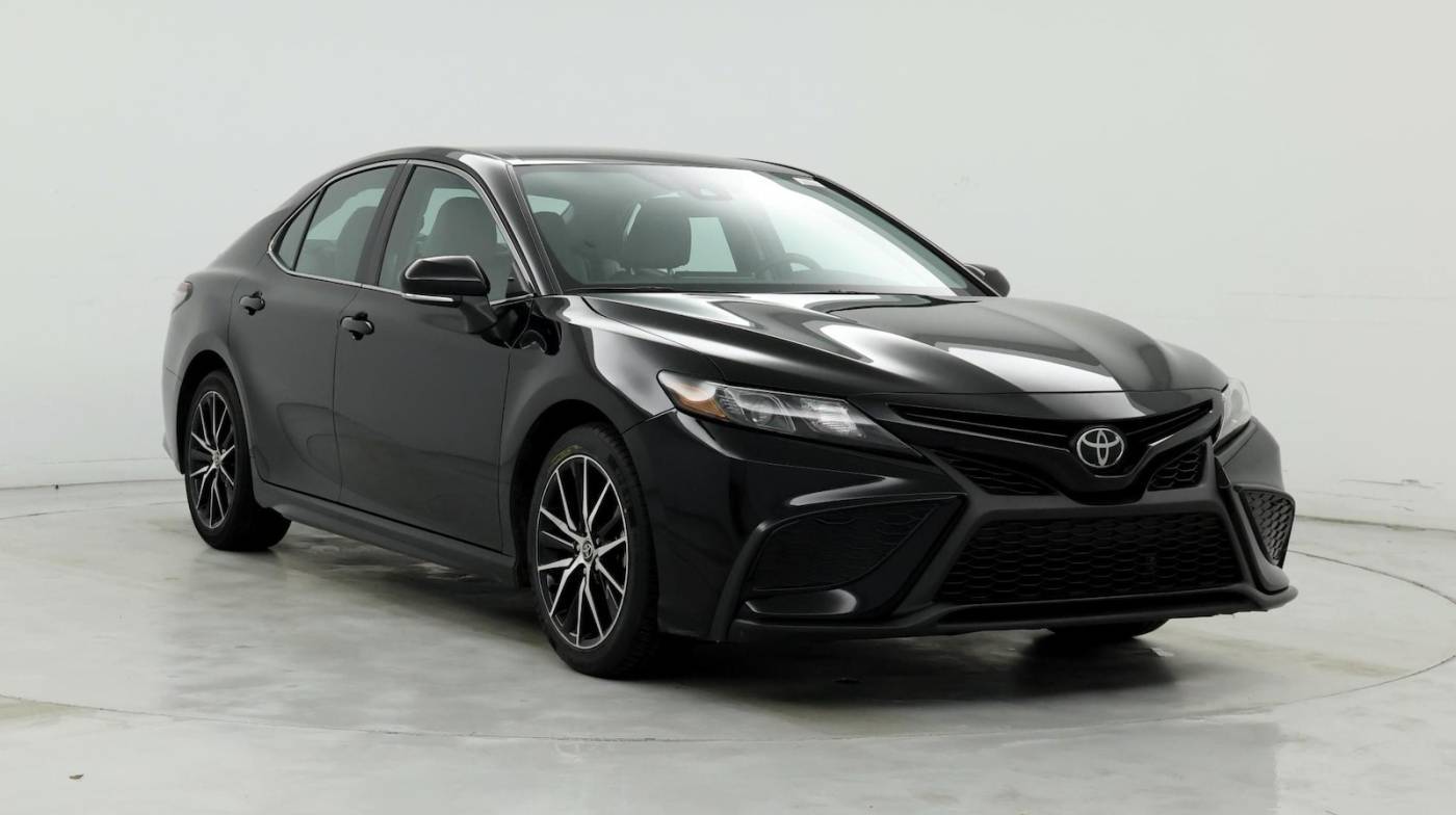 2023 Toyota Camry SE — Sedan — 26,133 mi — Greenville, SC