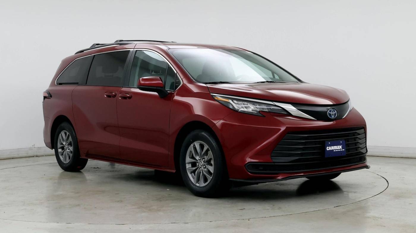 2022 Toyota Sienna LE — Minivan — 36,964 mi — Greenville, SC