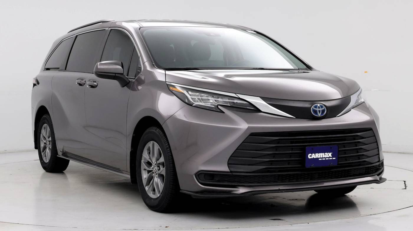 2022 Toyota Sienna LE — Minivan — 44,670 mi — Houston, TX