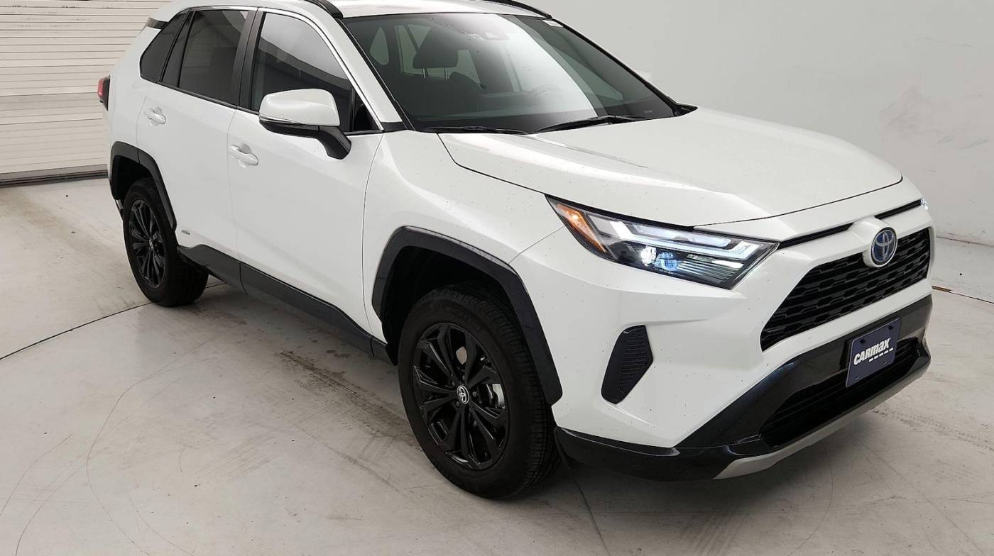 2024 Toyota RAV4 Hybrid SE — SUV — 8,363 mi — Houston, TX
