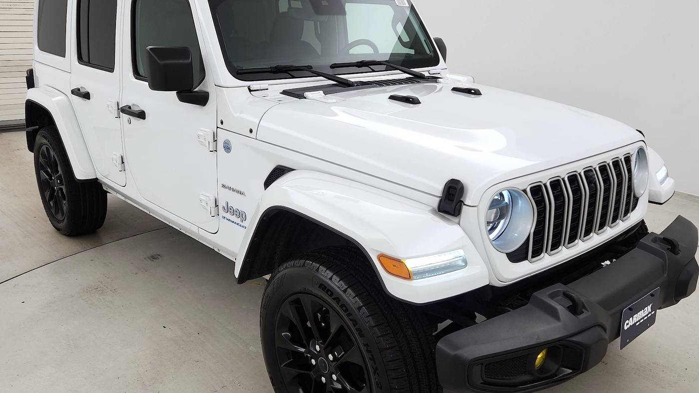 2024 Jeep Wrangler Sahara