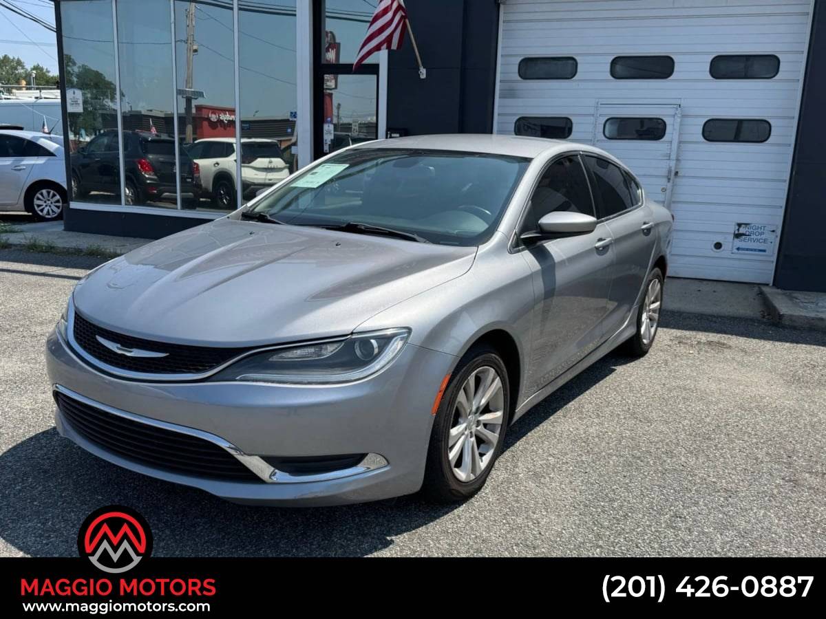 2015 Chrysler 200 Limited — Sedan — 115,577 mi — South Hackensack, NJ