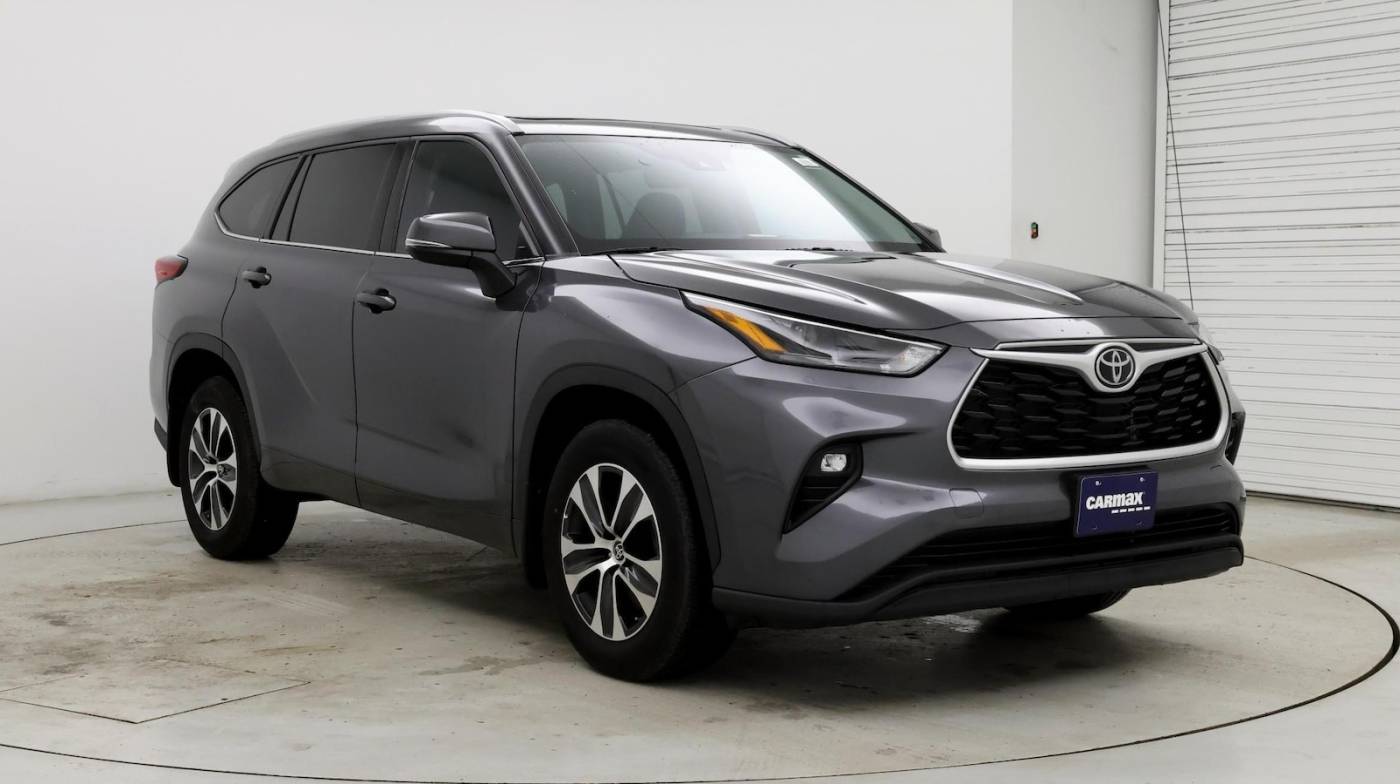 2022 Toyota Highlander XLE — SUV — 8,767 mi — Hartford, CT