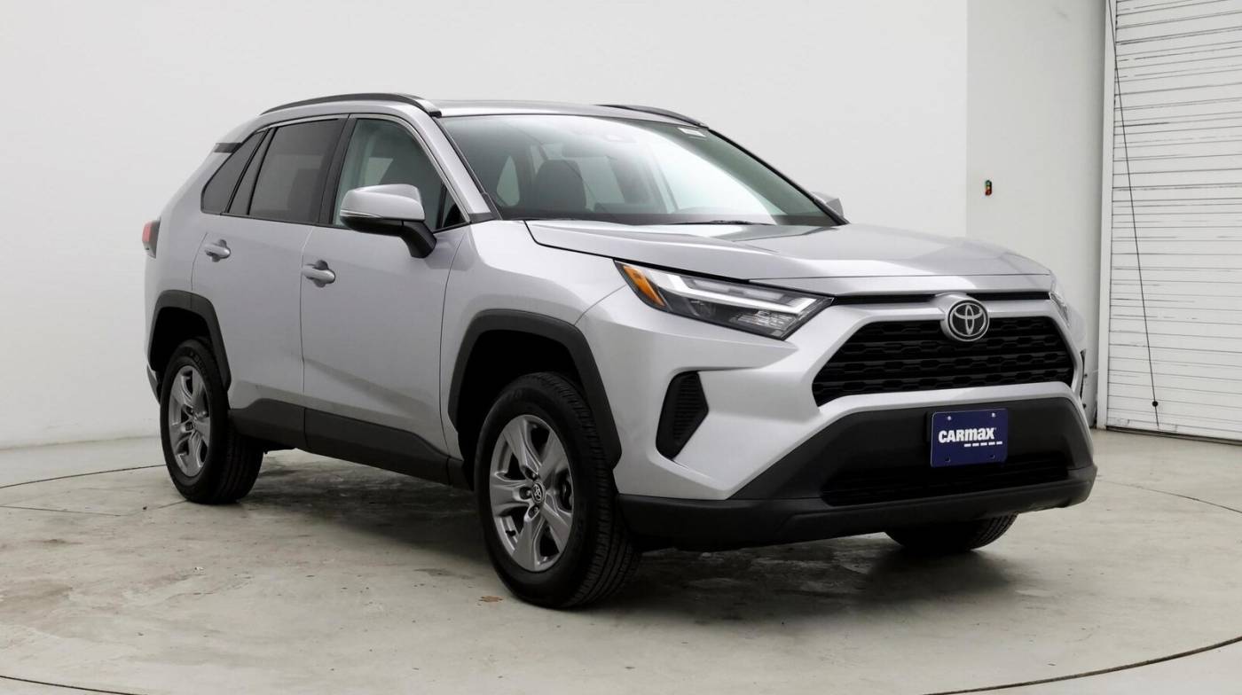 2023 Toyota RAV4 XLE — SUV — 21,970 mi — Hartford, CT
