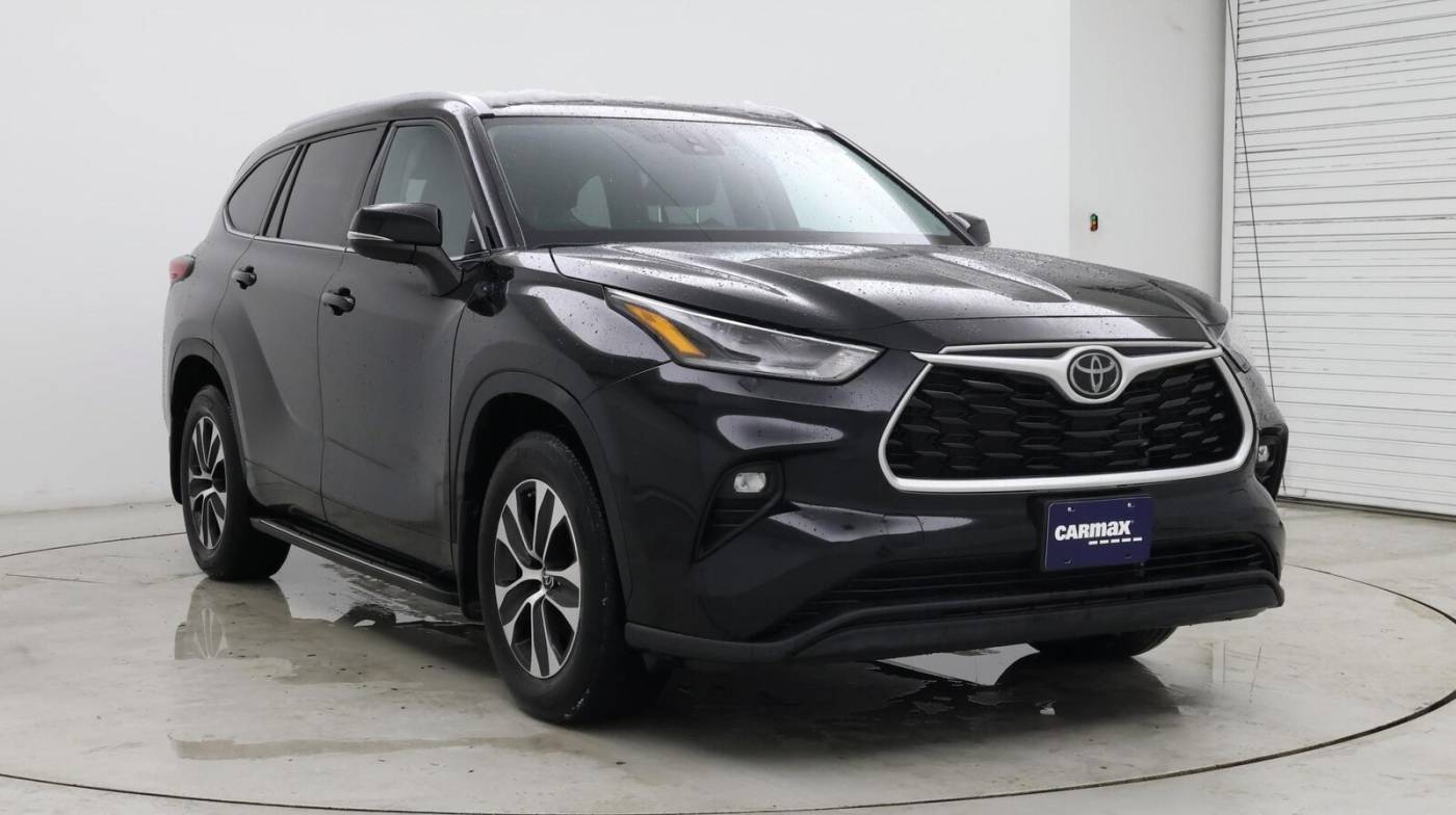 2021 Toyota Highlander XLE — SUV — 30,361 mi — Hartford, CT