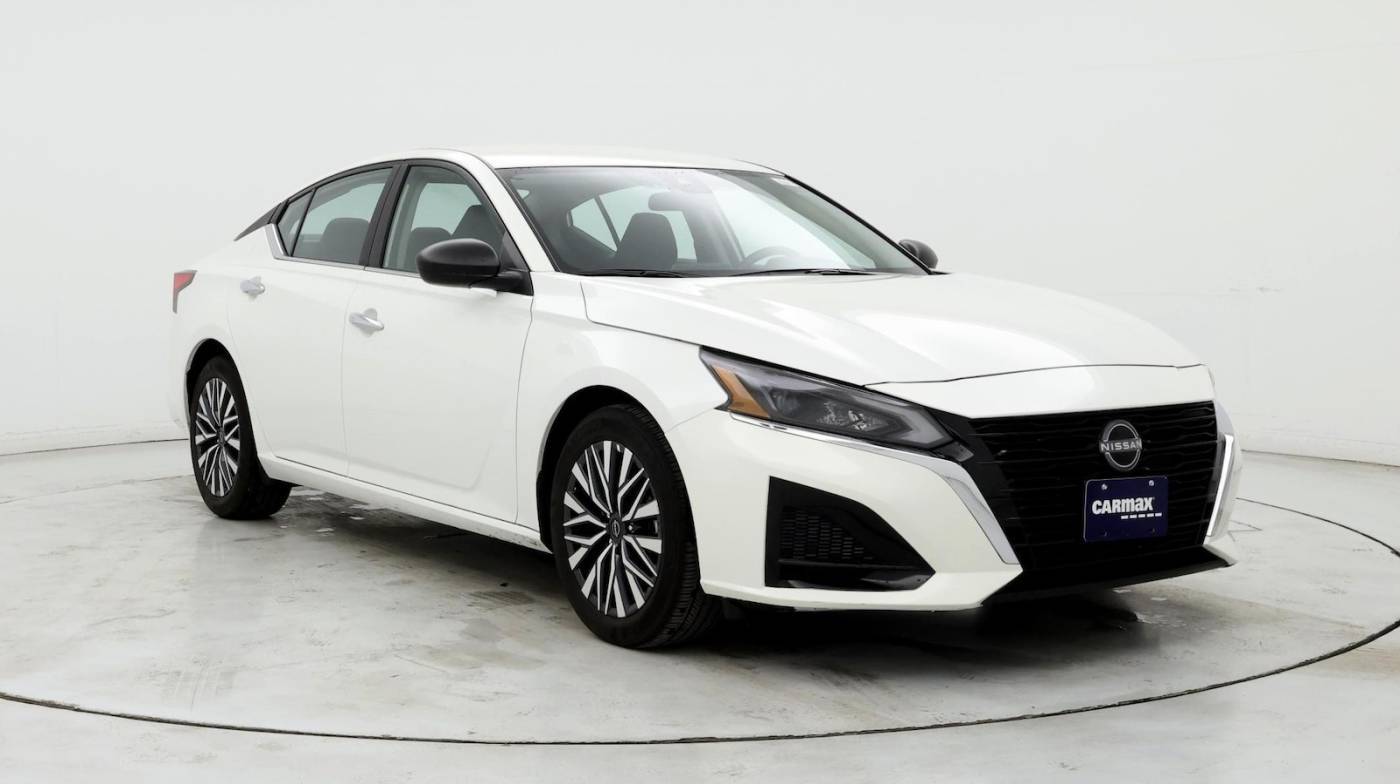 2024 Nissan Altima SV — Sedan — 15,533 mi — Hillside, IL