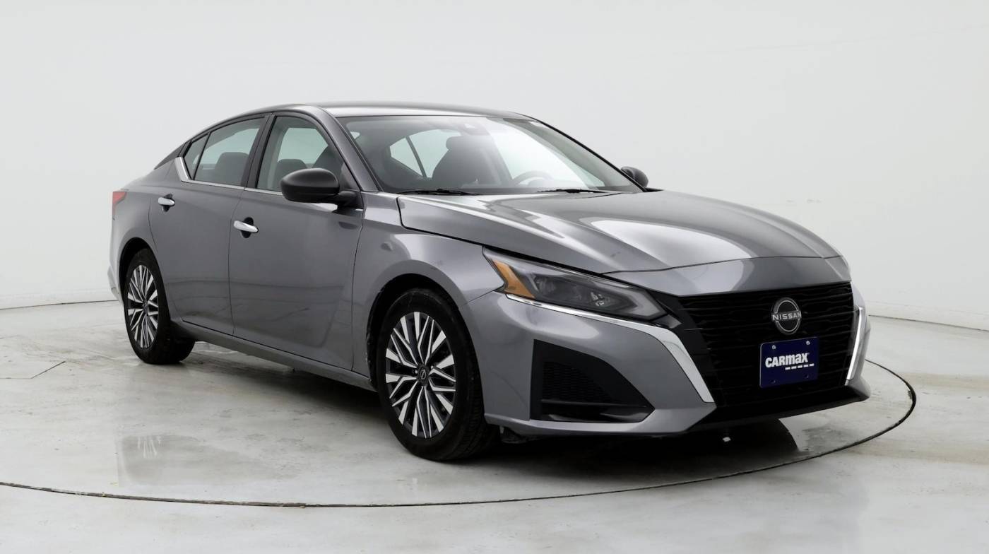 2024 Nissan Altima SV — Sedan — 21,913 mi — Hillside, IL