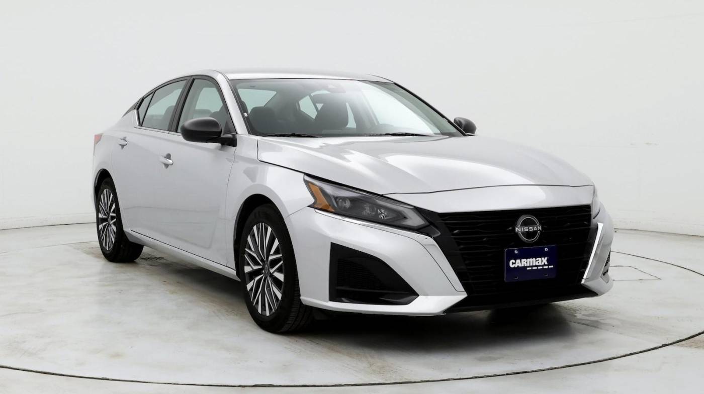 2024 Nissan Altima SV — Sedan — 18,962 mi — Hillside, IL