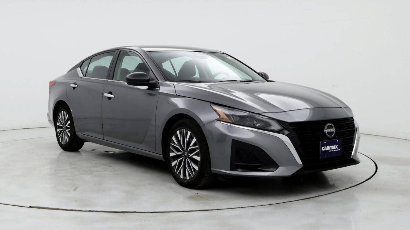 2024 Nissan Altima SV — Sedan — 21,867 mi — Hillside, IL