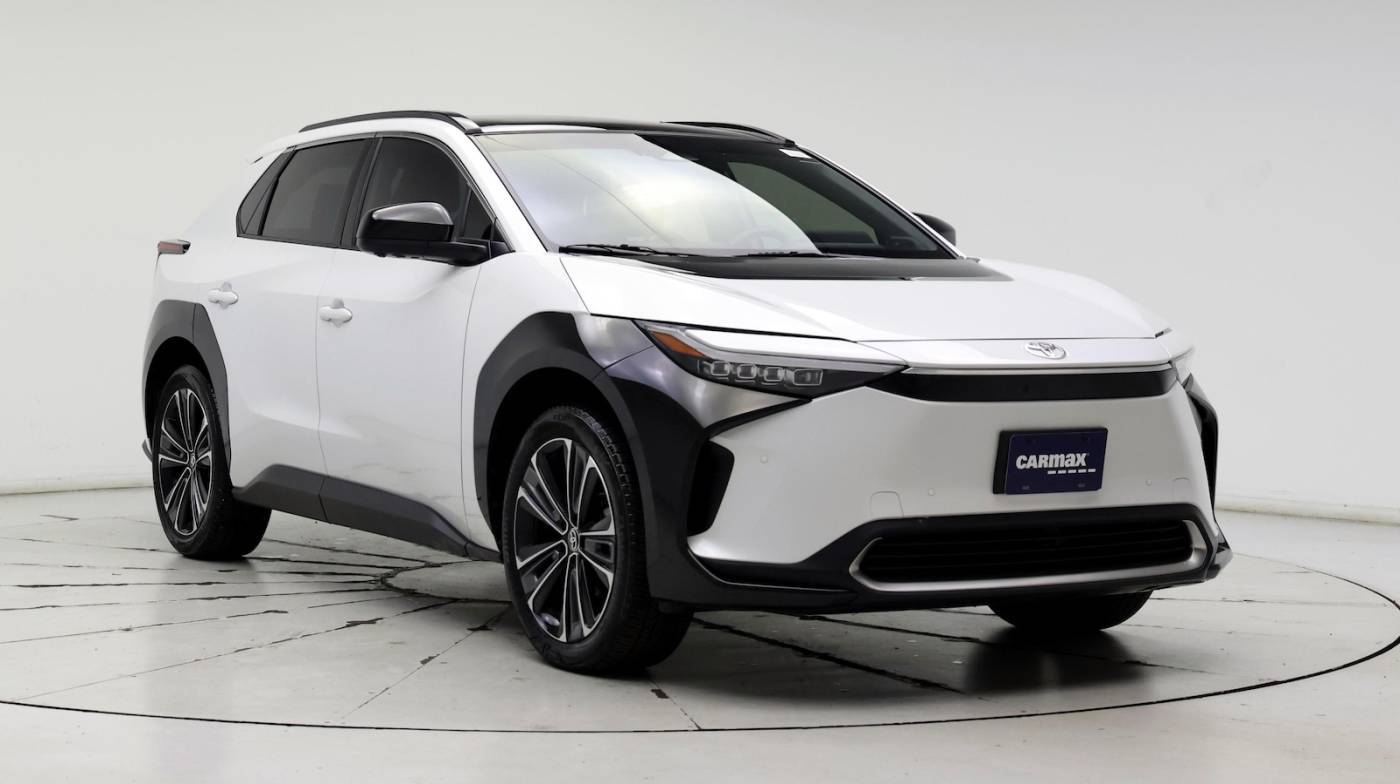 2023 Toyota bZ4X Limited — SUV — 13,326 mi — Hillside, IL