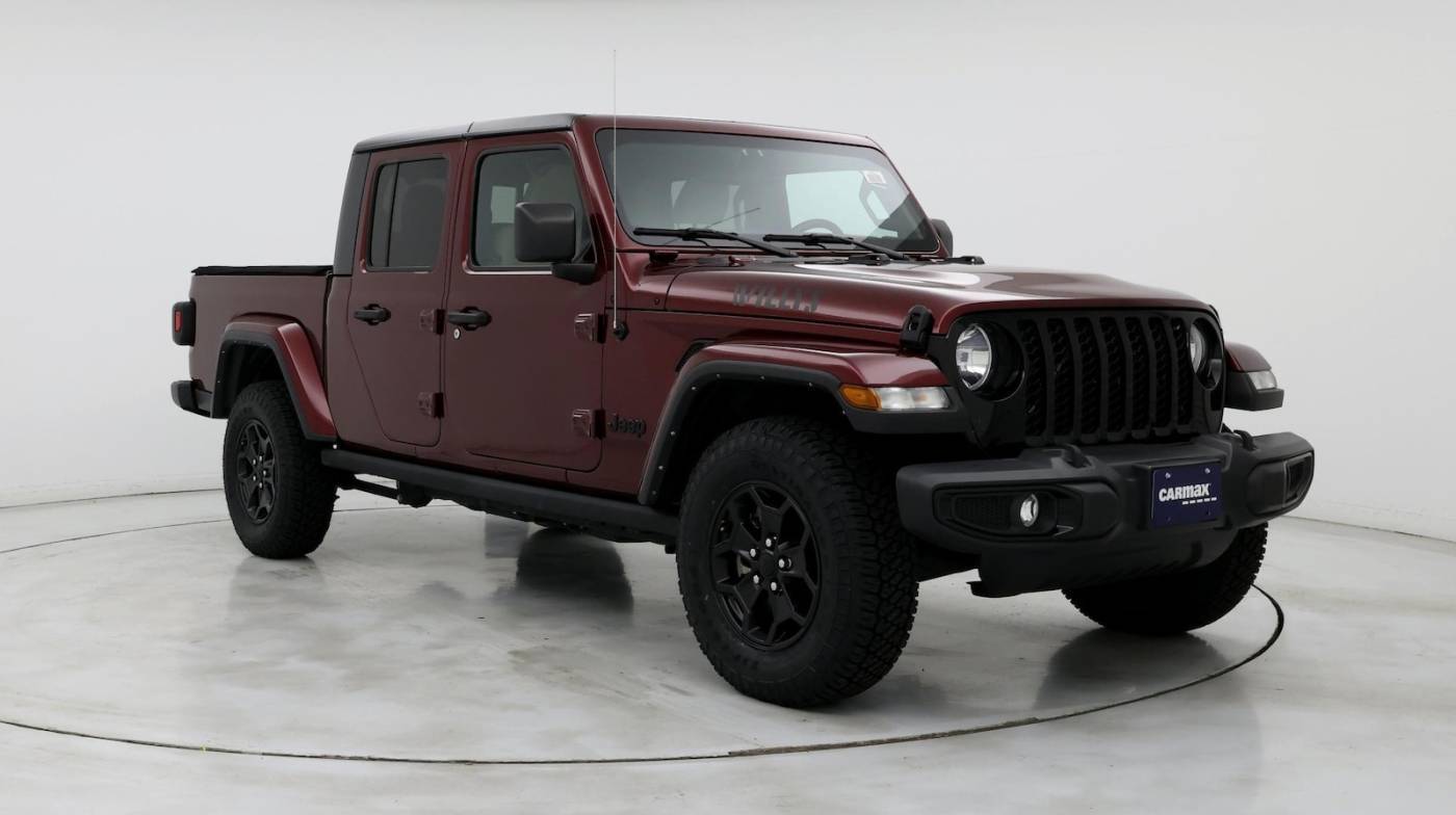 2021 Jeep Gladiator Willys Sport — Pickup Truck — 30,626 mi — Hillside, IL