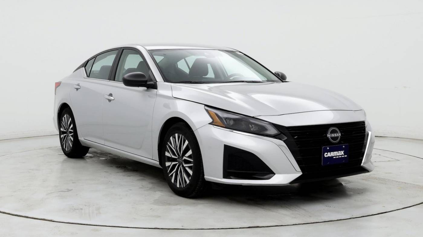 2024 Nissan Altima SV — Sedan — 16,260 mi — Hillside, IL