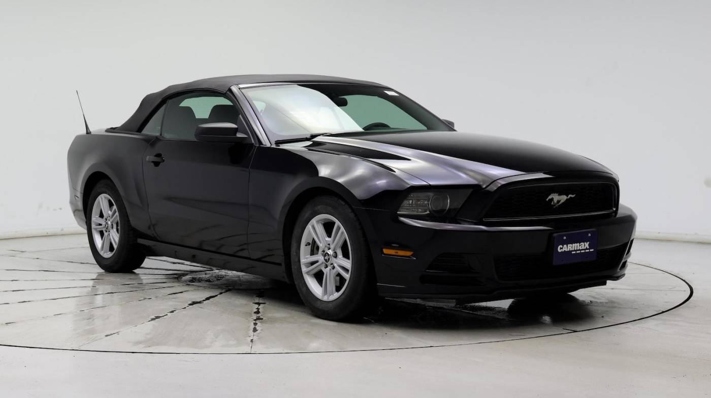 2014 Ford Mustang V6 — Convertible — 50,947 mi — Hillside, IL