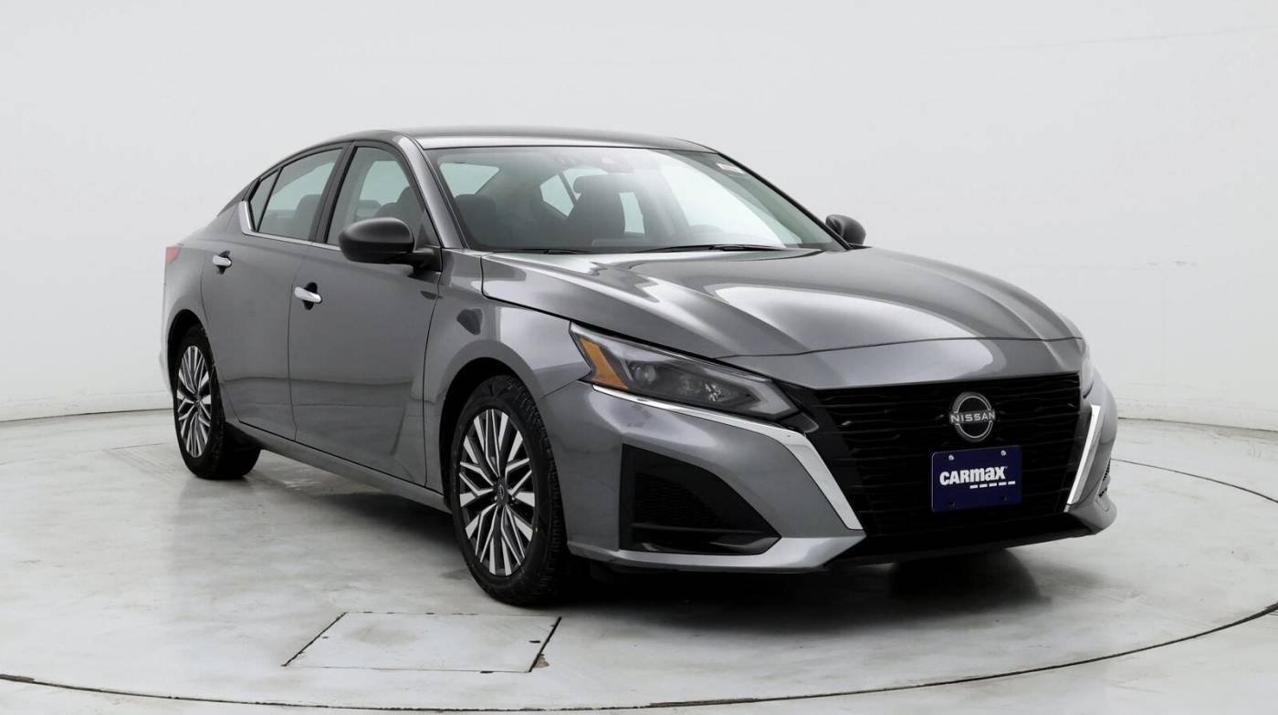 2024 Nissan Altima SV — Sedan — 22,732 mi — Hillside, IL