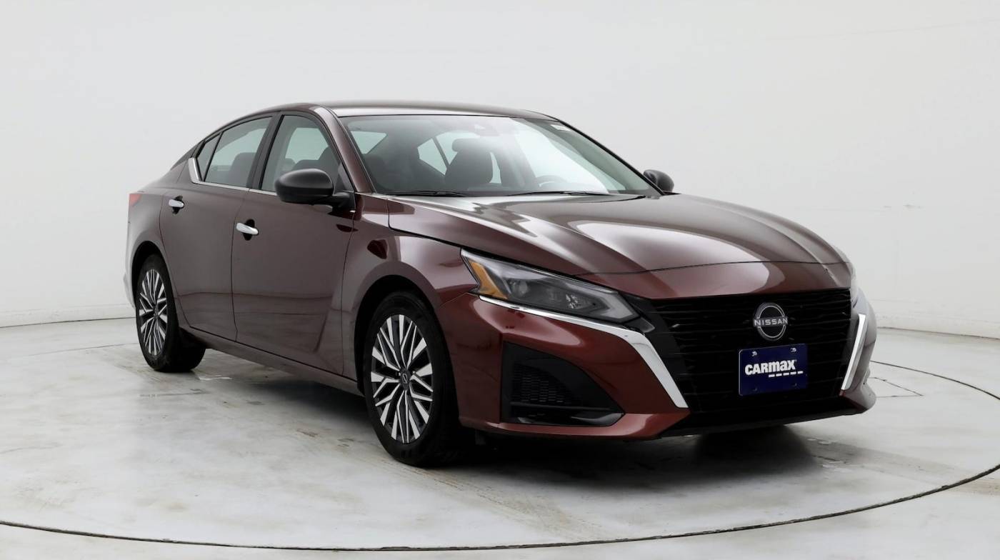 2024 Nissan Altima SV — Sedan — 17,234 mi — Hillside, IL