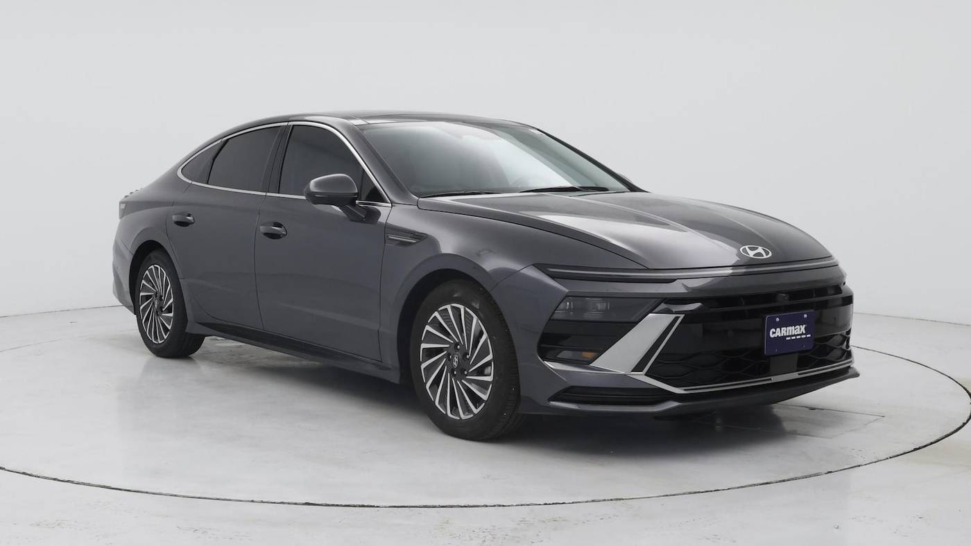 2025 Hyundai Sonata Hybrid Limited — Sedan — 4,916 mi — Hillside, IL
