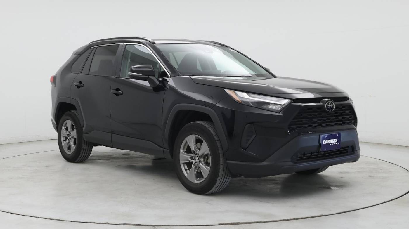 2024 Toyota RAV4 XLE — SUV — 18,710 mi — Hillside, IL