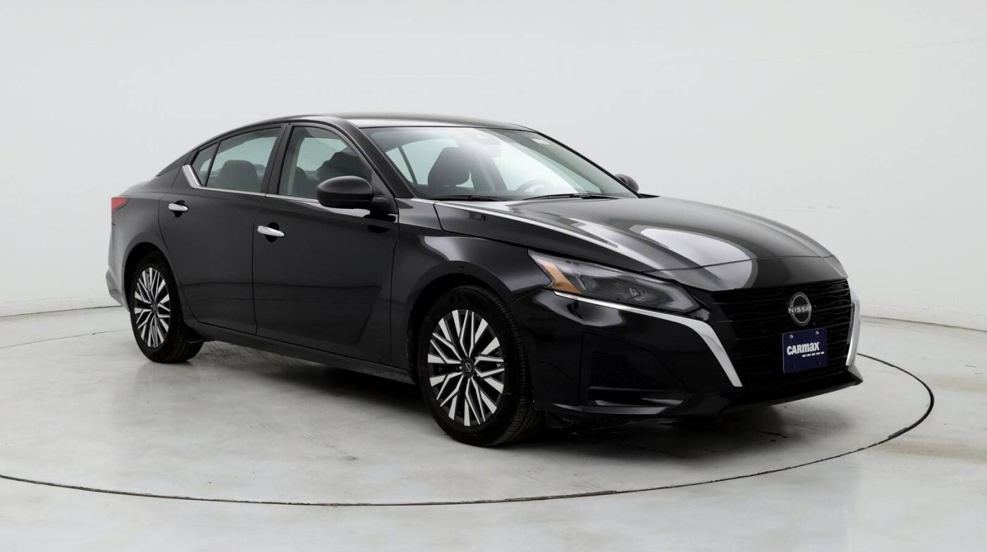 2024 Nissan Altima SV — Sedan — 21,612 mi — Hillside, IL