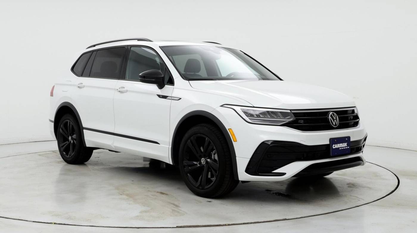 2023 Volkswagen Tiguan SE R-Line Black — SUV — 9,702 mi — Hillside, IL