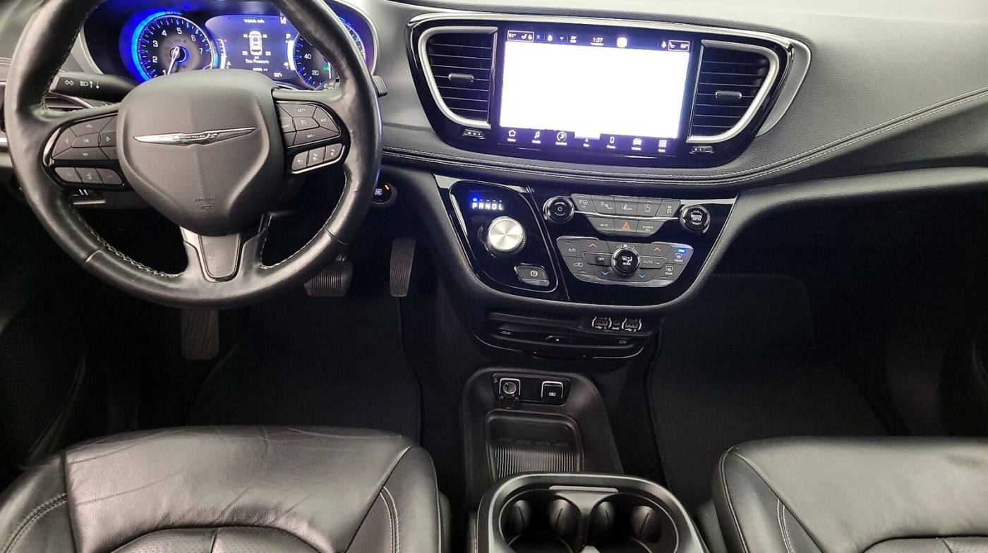 2021 Chrysler Pacifica Touring L — Minivan — 47,070 mi — Hillside, IL