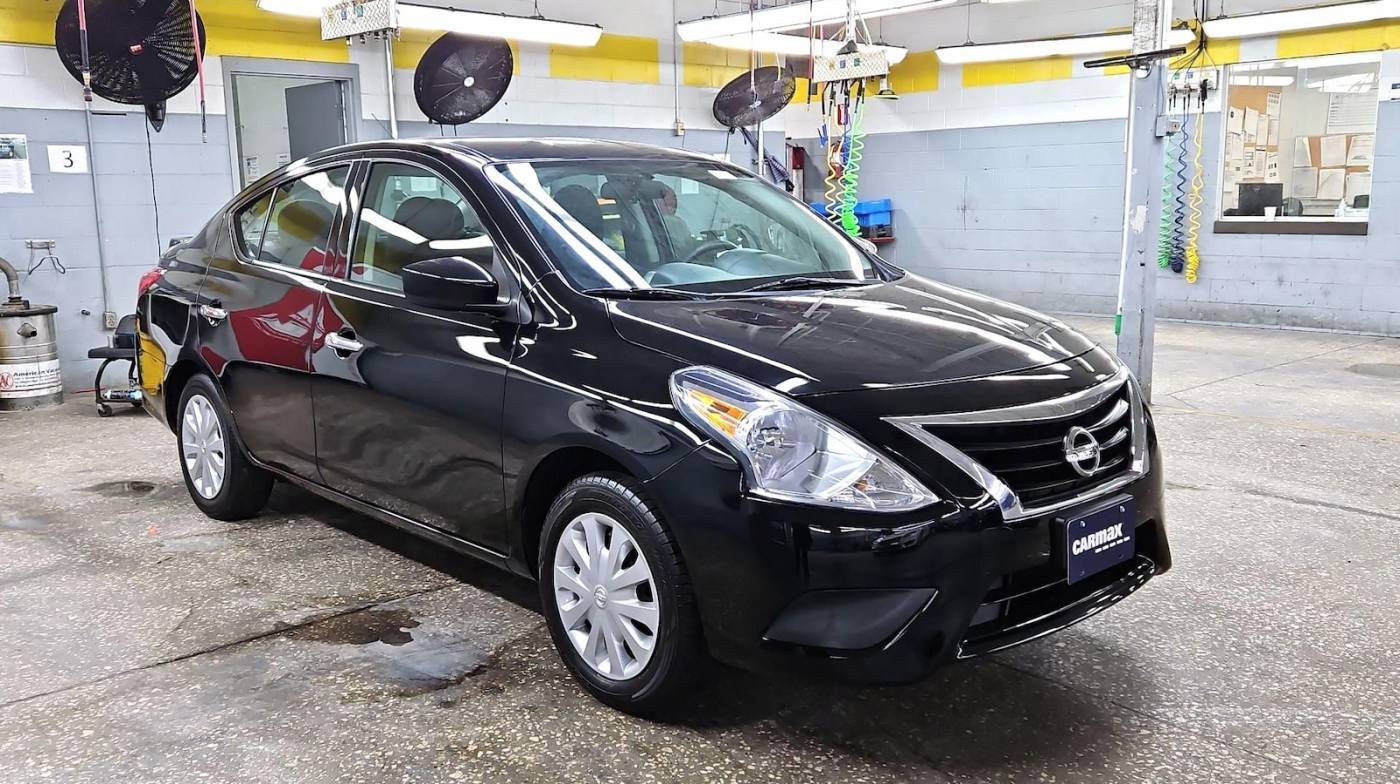 2017 Nissan Versa 1.6 SV — Sedan — 91,009 mi — Houston, TX