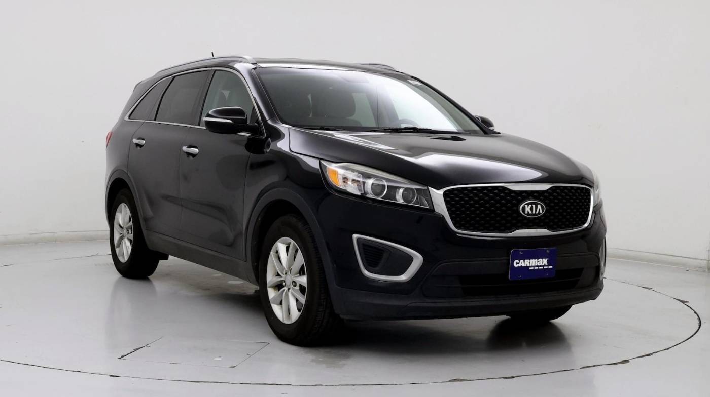 2017 Kia Sorento LX V6 — SUV — 105,850 mi — Houston, TX