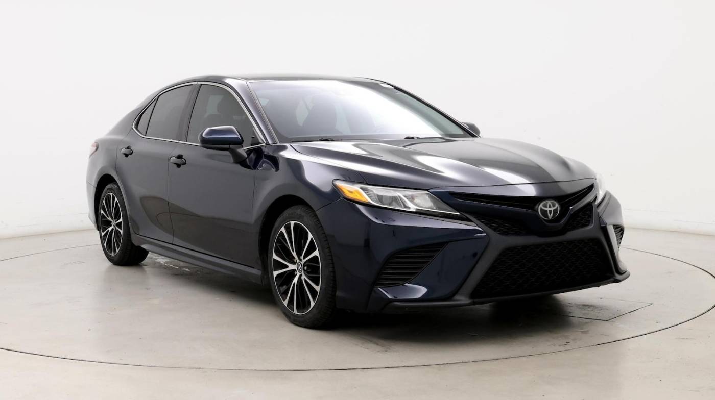 2018 Toyota Camry SE — Sedan — 114,810 mi — Huntsville, AL