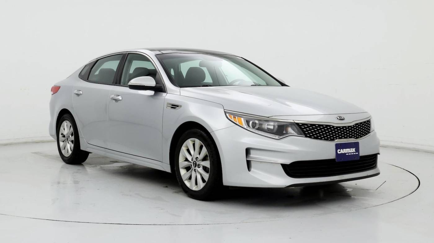 2018 Kia Optima EX — Sedan — 104,560 mi — Independence, MO