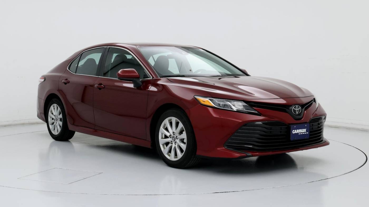 2019 Toyota Camry LE — Sedan — 19,633 mi — Independence, MO