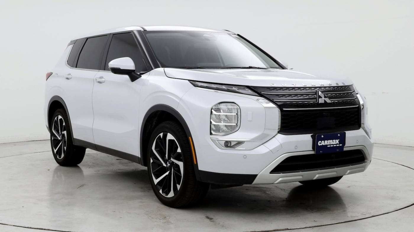 2023 Mitsubishi Outlander SE — SUV — 8,723 mi — Independence, MO