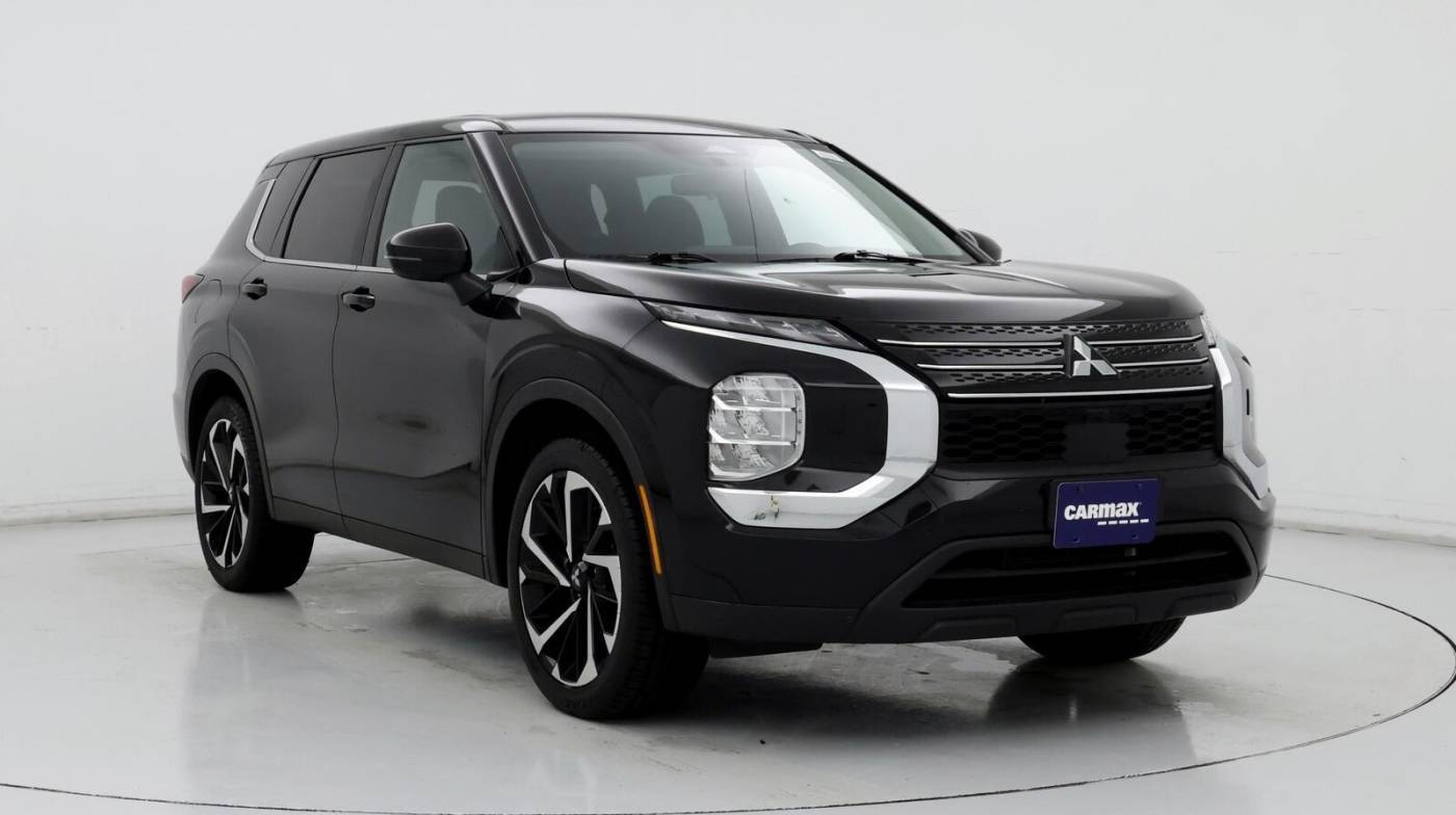 2022 Mitsubishi Outlander ES — SUV — 38,655 mi — Independence, MO