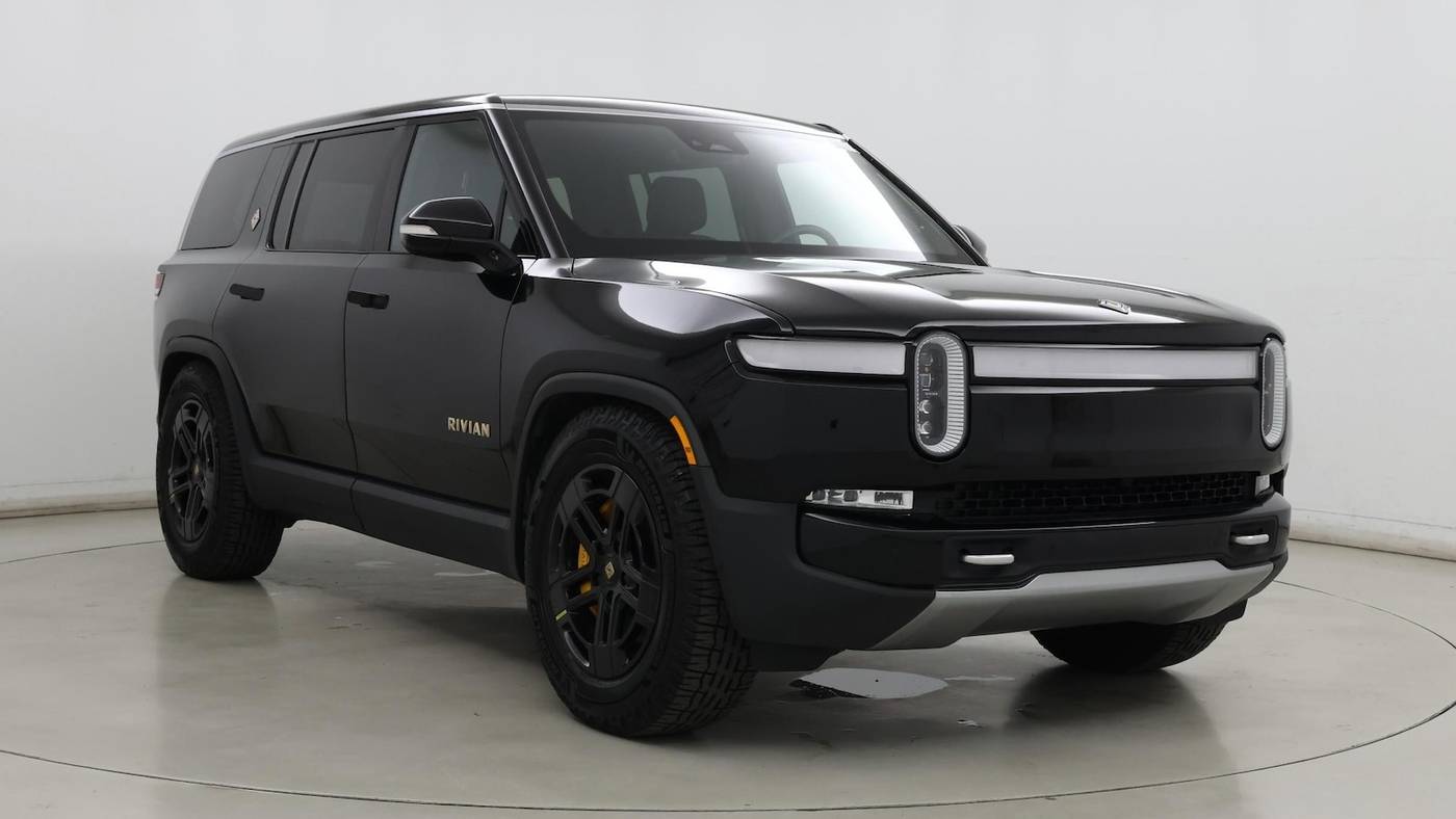 2022 Rivian R1S