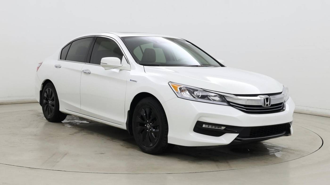 2017 Honda Accord Hybrid EX-L — Sedan — 108,973 mi — Indianapolis, IN