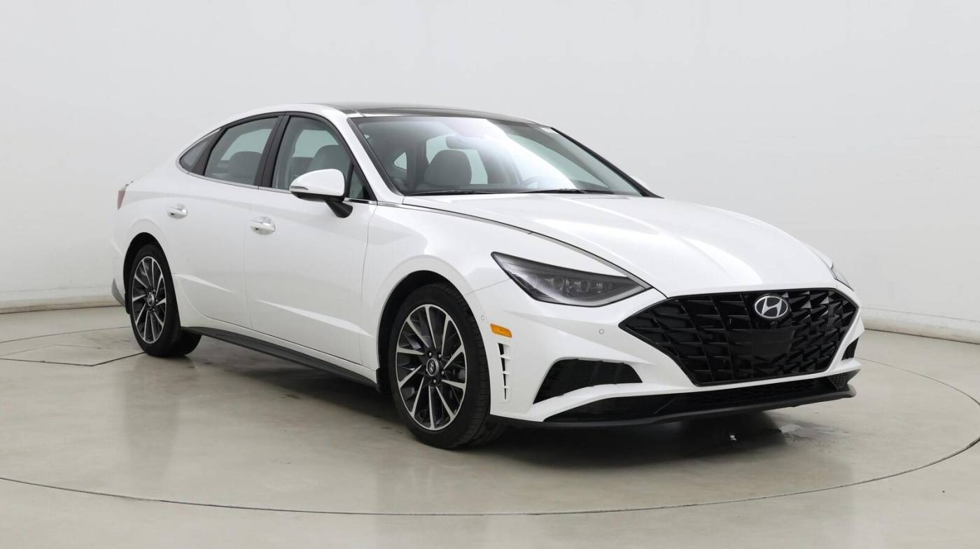 2022 Hyundai Sonata Limited — Sedan — 10,720 mi — Indianapolis, IN